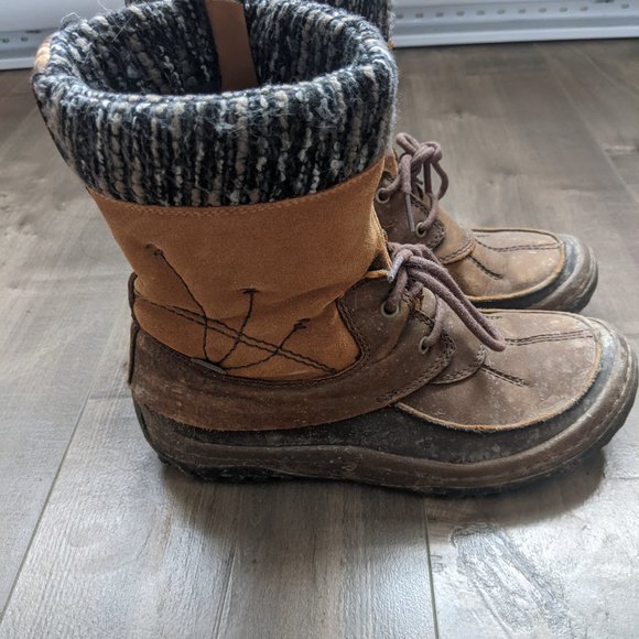 Merrell Winter Boots - Picture 4 of 9